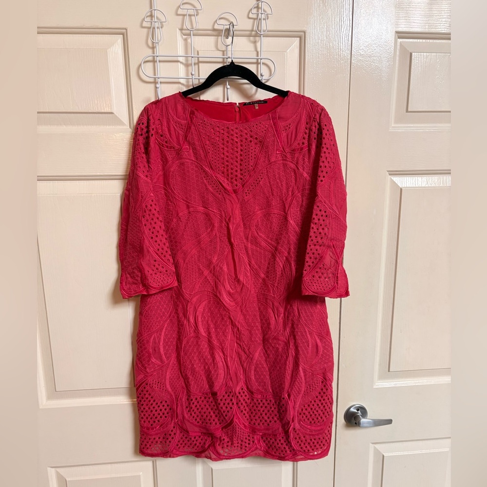 Elie Tahari Cotton/Silk Blend Eyelet Fully Embroidered 1/4 length Sleeve Dress